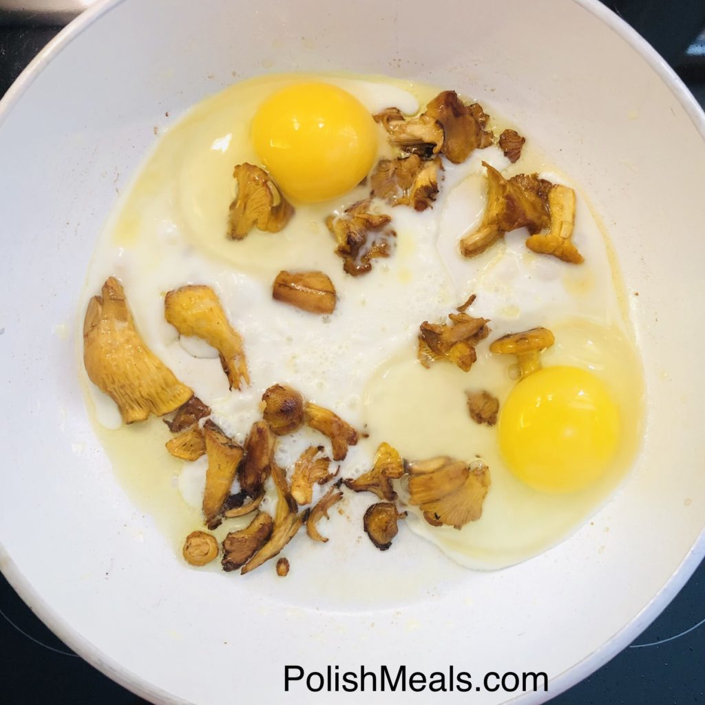 Scrambled Eggs with Wild Chanterelles Mushroom Polish Meals & Cooking